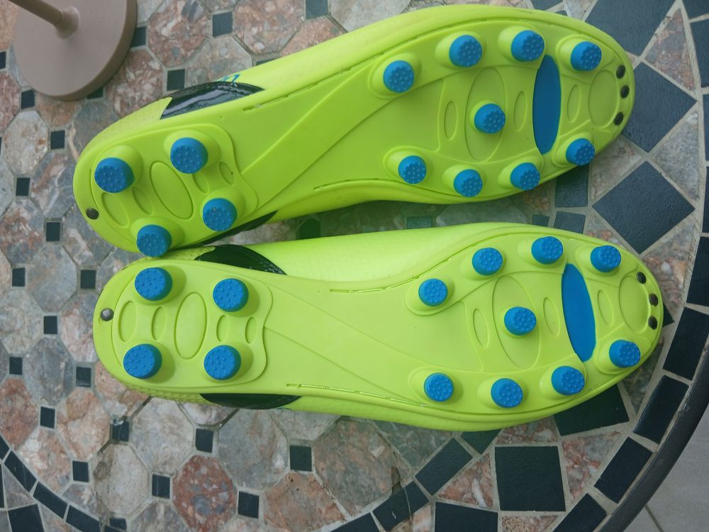 chaussures foot taille 40 Chaussures