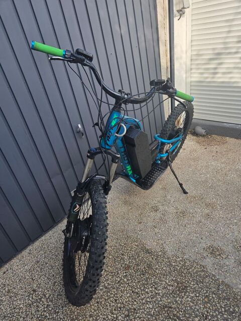 TROTINETE TOUT TERRAIN
3000 Nmes (30)