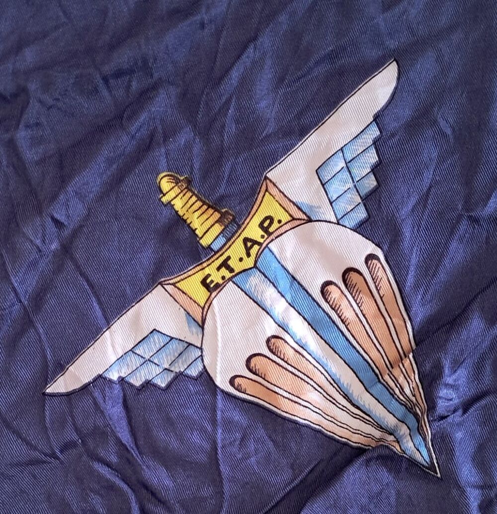 foulard en soie souvenir ETAP &eacute;cole des troupes a&eacute;roport&eacute;es 