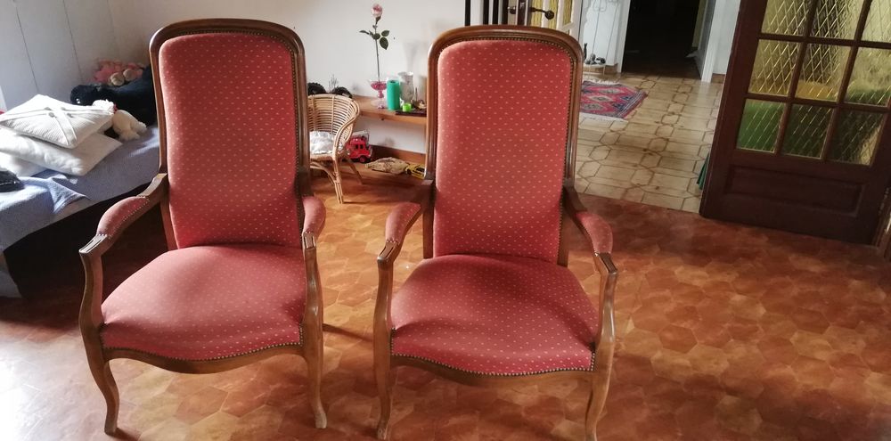 FAUTEUILS VOLTAIRE Meubles