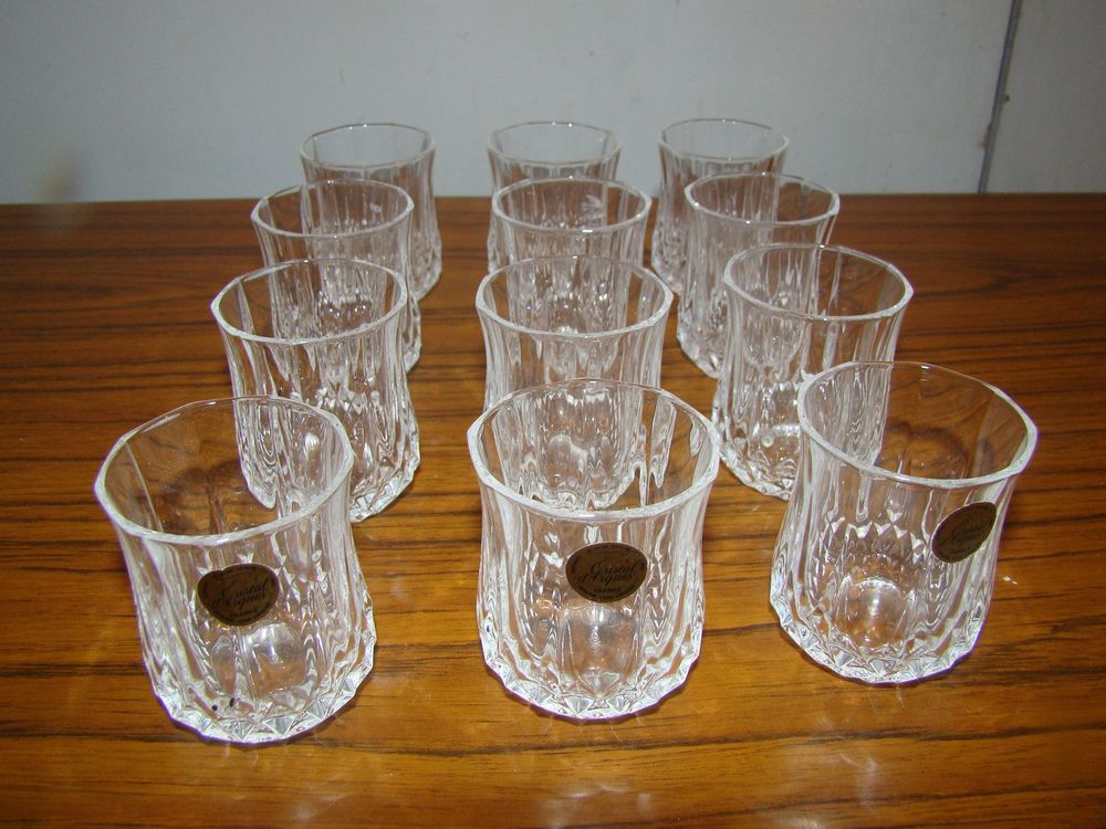 Service 12 verres shooter Cristal d'Arques Longchamp Neufs
Cuisine