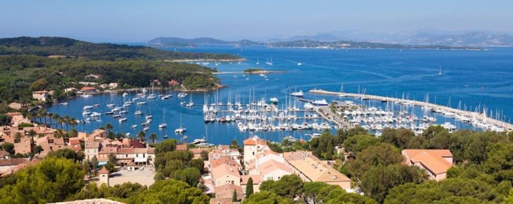   Superbe & Elégant Bateau à quai, Ile de Porquerolles Provence-Alpes-Côte d'Azur, Porquerolles (83400)