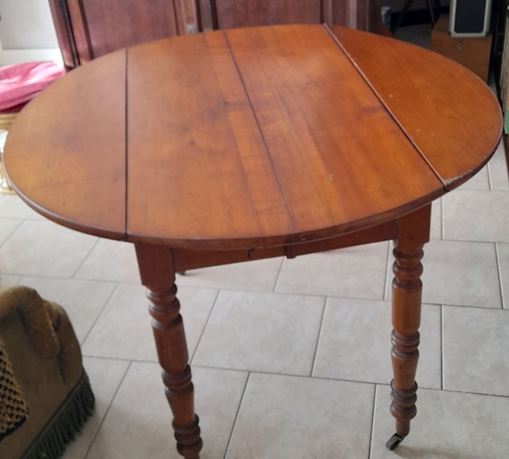 table merisier style Louis Philippe Meubles