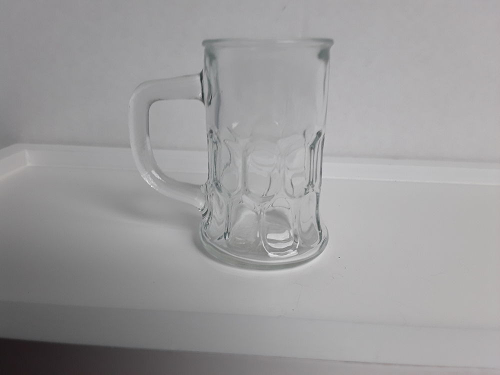
1 Lot 1 Mini chopes de bi&egrave;re vintage Reims avec 1 petit 