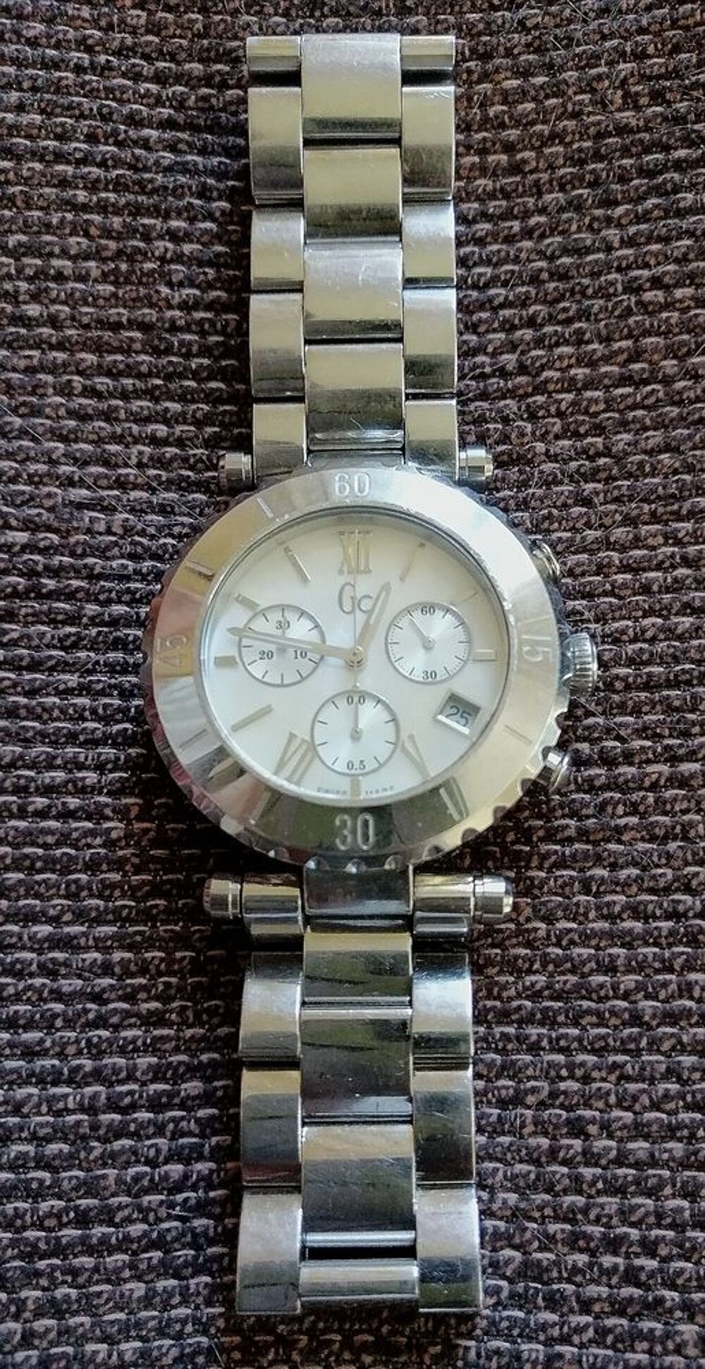 Montre Guess Collection Authentique H/F Bijoux et montres