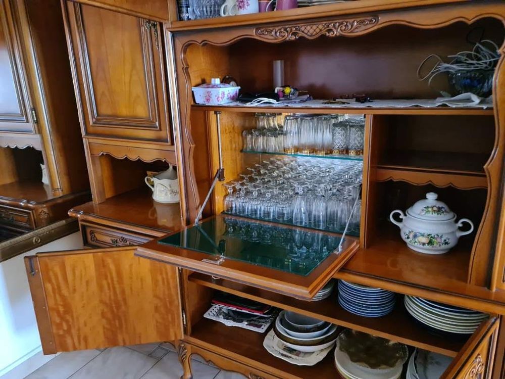 Bonjour ensemble meuble chaises buffet excellent &eacute;tat Meubles