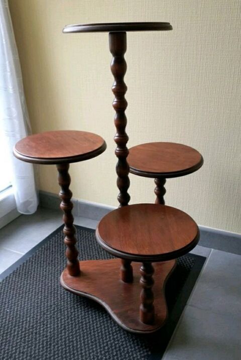 sellette 5 plateaux  VENIR CHERCHER SUR PLACE CAR PAS D'ENVOI,,,PAIEMENT EN ESPCES EXIIG 25 Vatimont (57)
