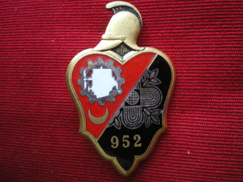 Insigne du G�nie - 952� Compagnie Mixte d'Entretien 18 Caen (14)