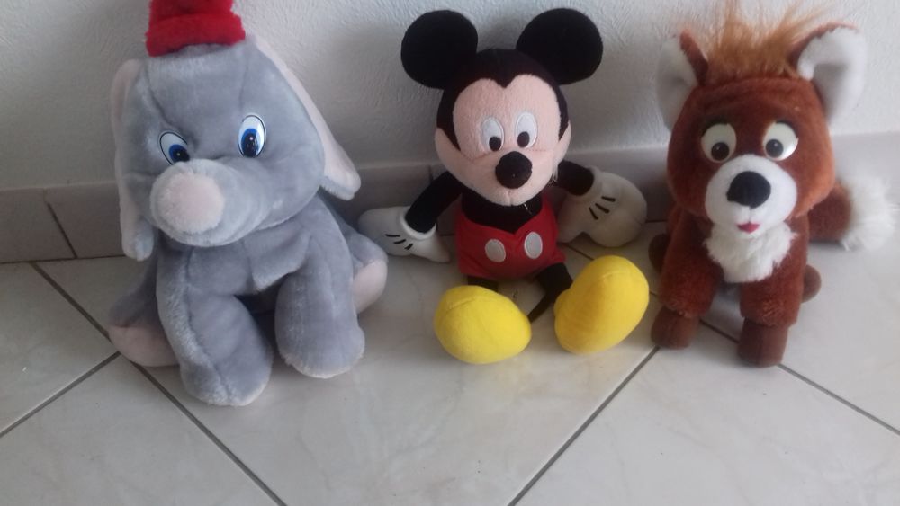 Peluches : Dumbo, Mickey, renard Rox Jeux / jouets