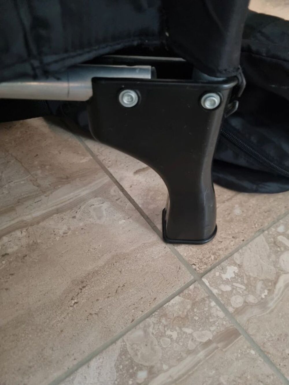 Lit parapluie premaman 
Peu utilis&eacute; Mobilier enfants