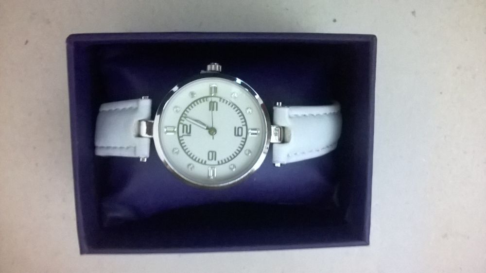 
montre &agrave; quartz Bijoux et montres