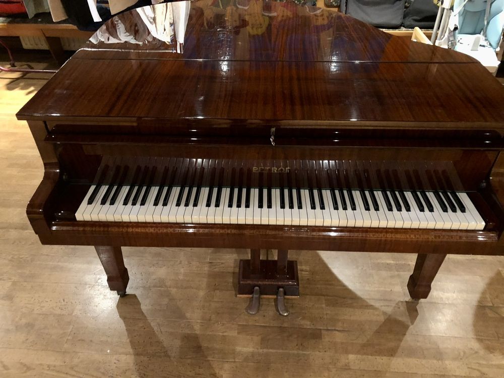 piano 1/4 de queue PETROF Instruments de musique