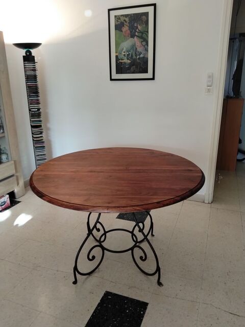 Table repas ronde en bois massif pied en fer forg Perpignan (66)