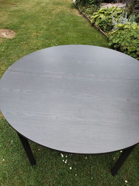 Table ronde grise extensible 20 Saint-Girons (09)