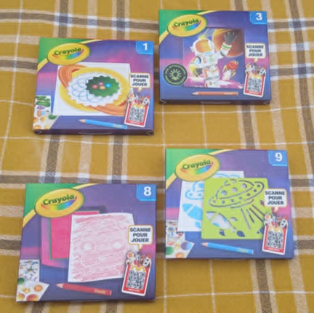 Lot de 4 Kits Cr&eacute;atifs " Crayola " Fabriqu&eacute; pour Mc Donald's Jeux / jouets