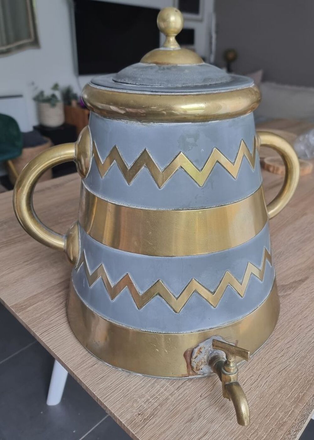 Distributeur de boisson ancien design ann&eacute;e 1950/1960 Décoration
