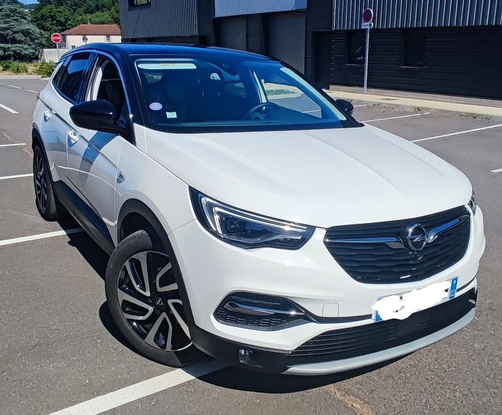 Grandland x Grandland X 1.6 Turbo 180 ch BVA8 Ultimate 2019 occasion 69170 Tarare