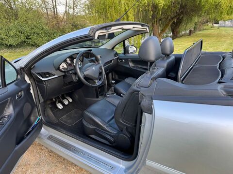 Peugeot 207 cc 1.6 HDi 112ch FAP F&eacute;line