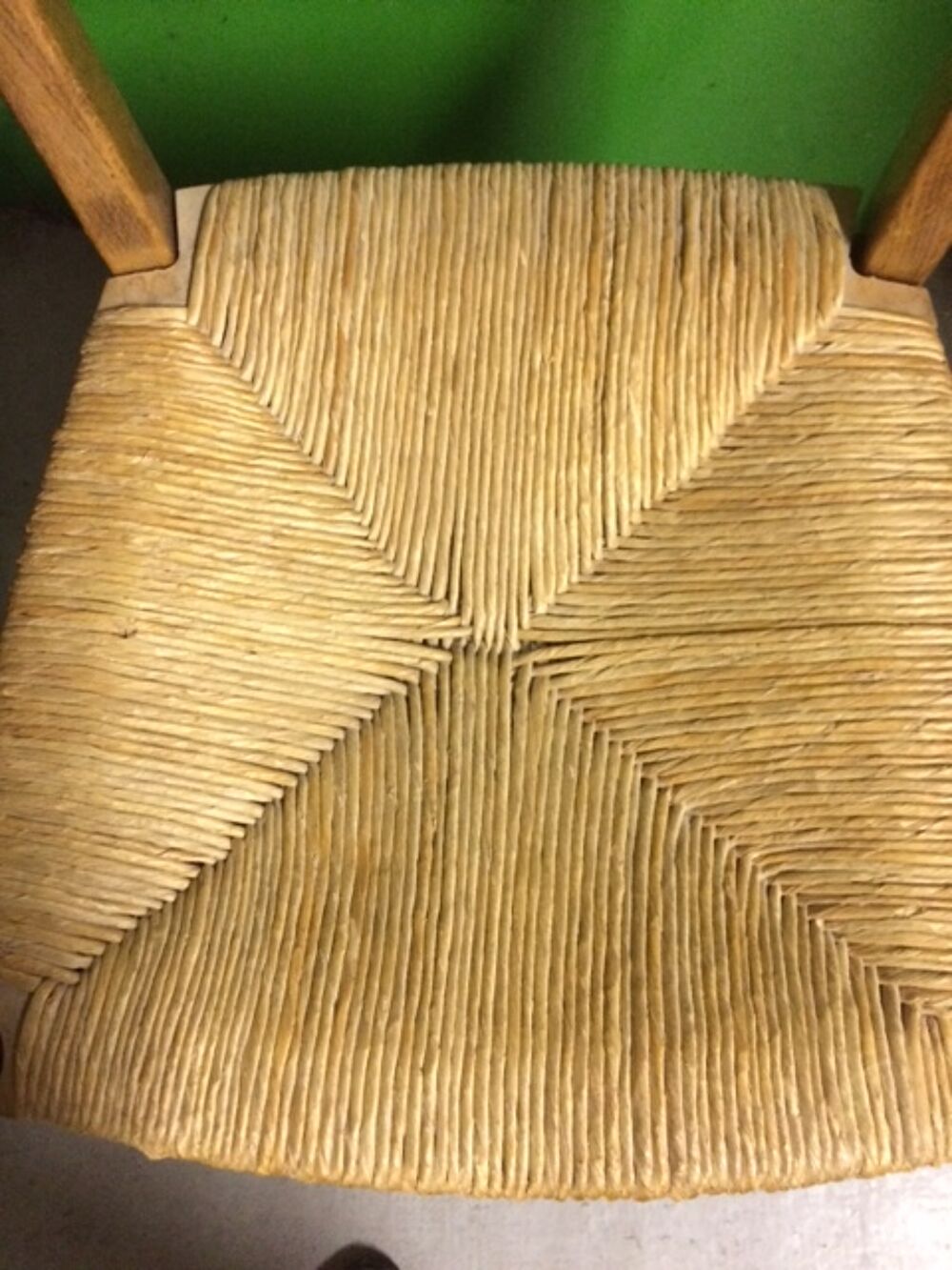 CHAISES EN BOIS ET PAILLE 4 EX Meubles