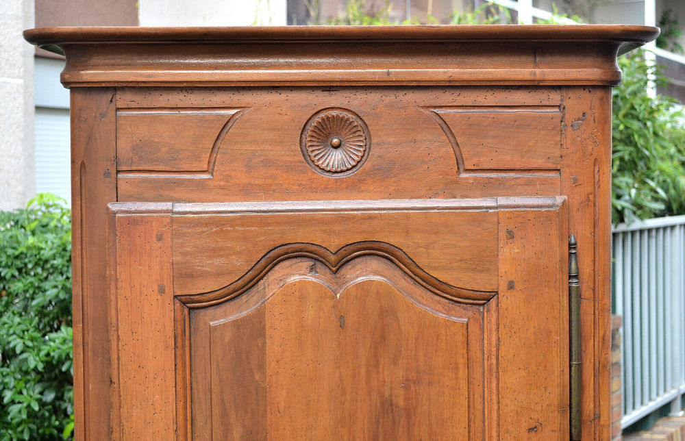 Bonneti&egrave;re style Louis XV en Ch&ecirc;ne massif - D&eacute;but XIX&egrave; Meubles