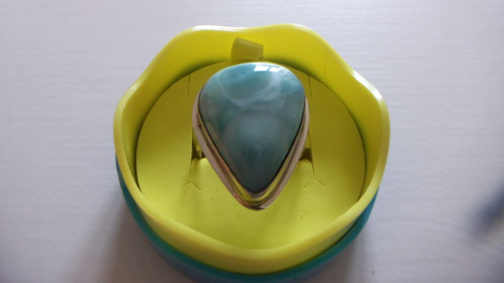 Bague argent T 60 portant une pierre ARIMA Bijoux et montres