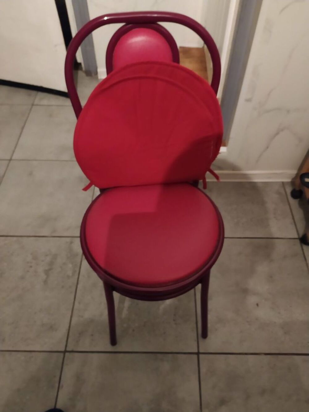 lot de 8 chaises bistrot Meubles