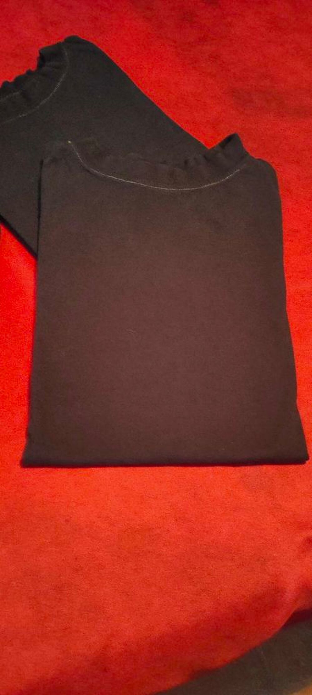 4 t-shirts noirs taille L Vêtements