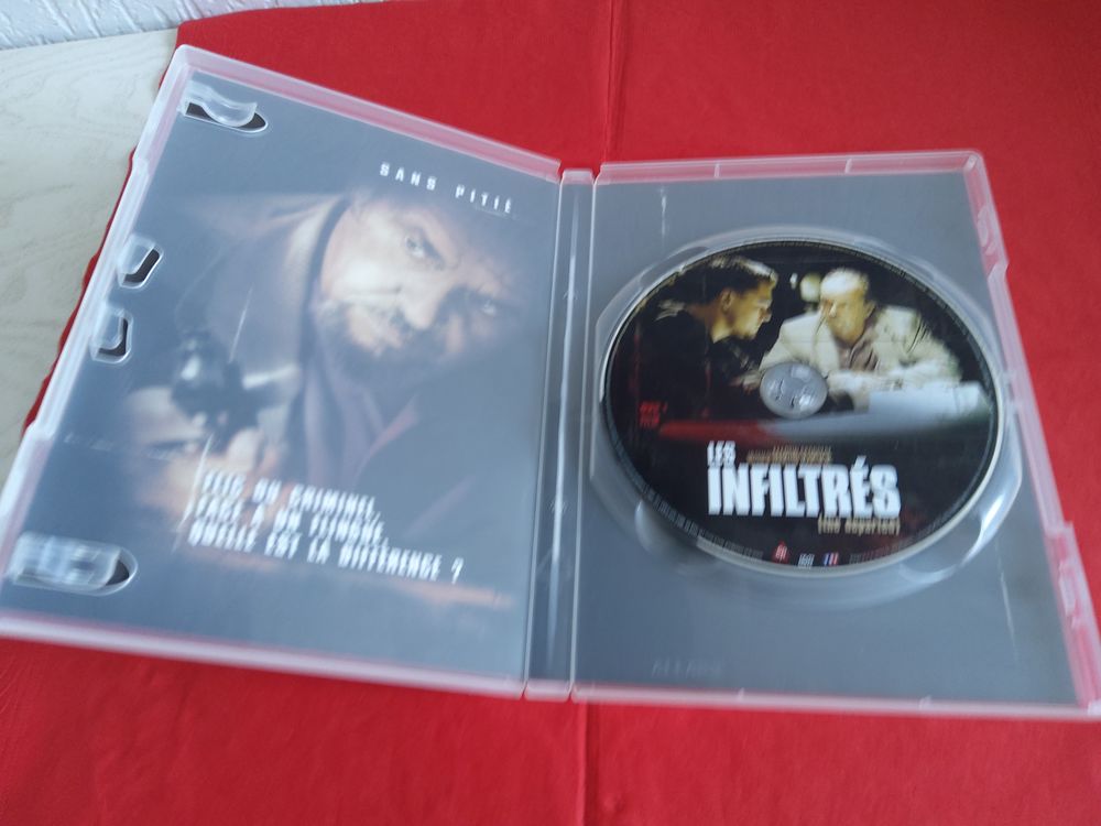 DVD film LES INFILTRES DVD et blu-ray