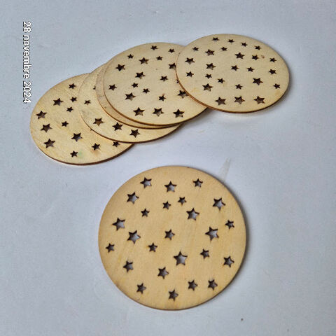 Lot de 6 d�corations �toil�s en bois � d�corer pour les f�te 3 Saumur (49)