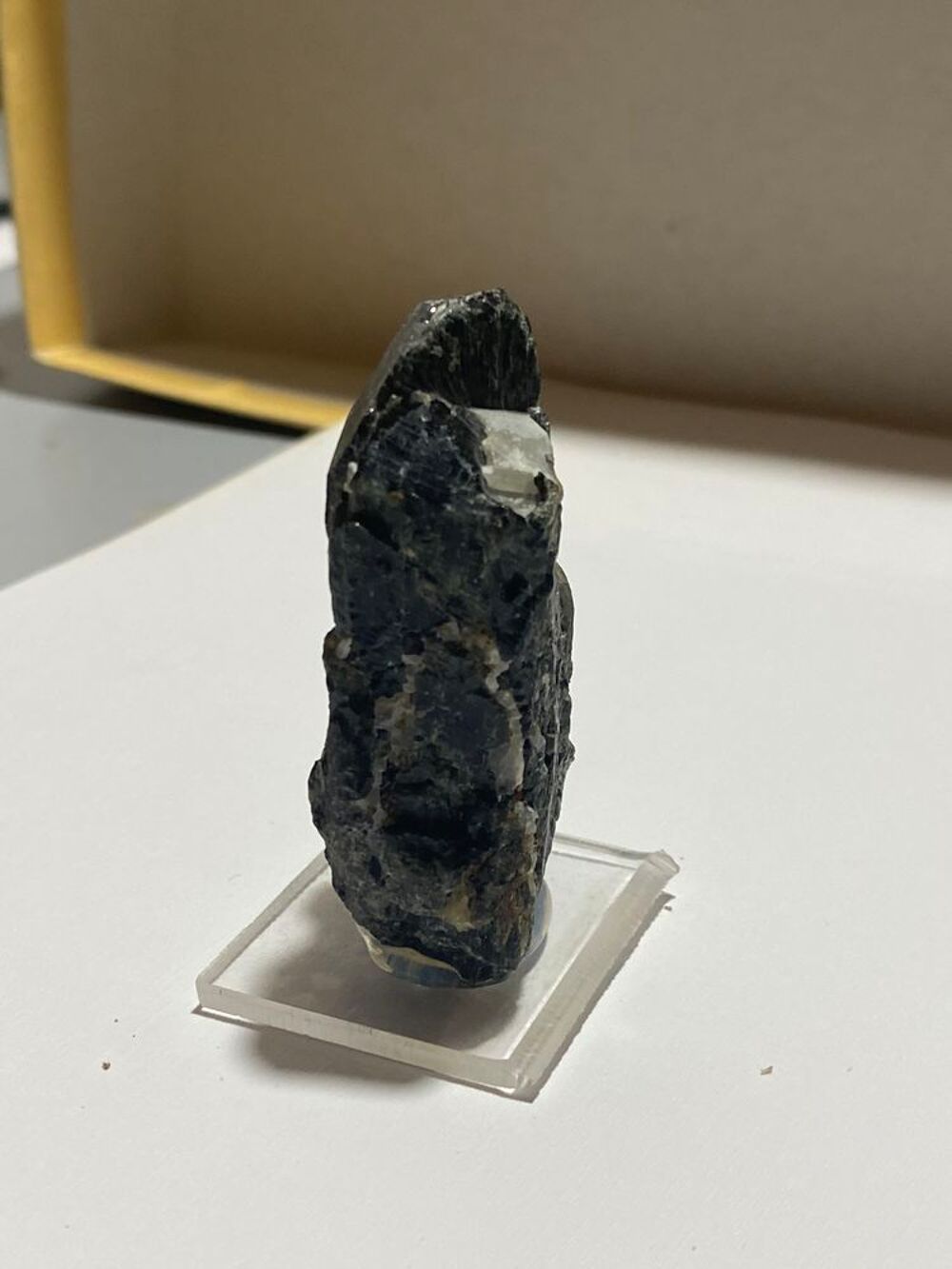 DIOPSIDE - MINERAUX DE COLLECTION 