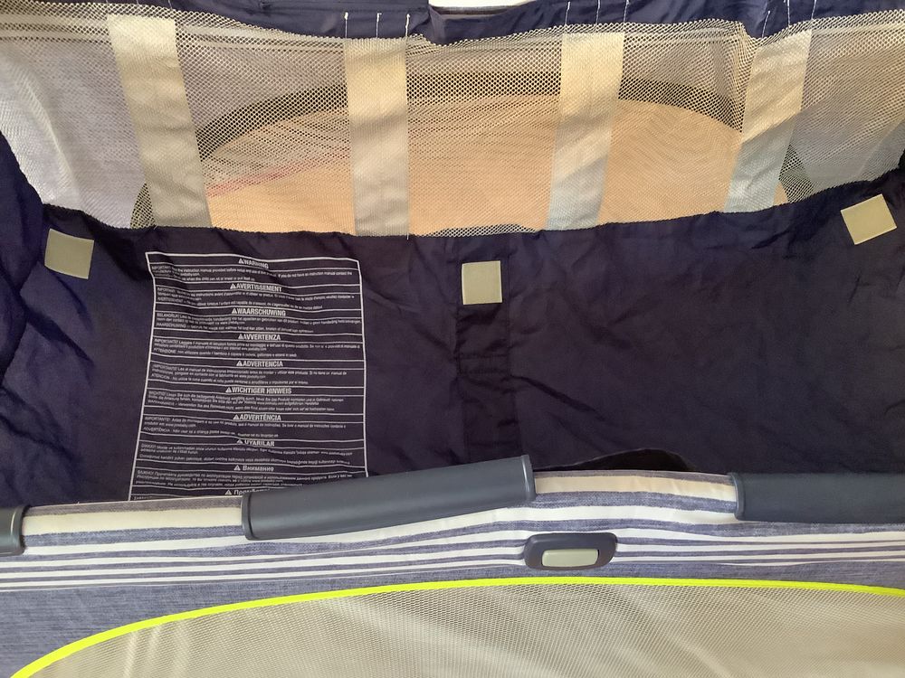 Lit parapluie avec tous ses accessoires Mobilier enfants