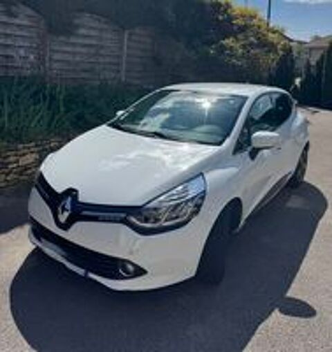 Clio IV TCe 90 Energy eco2 Intens 2013 occasion 38110 La Tour-du-Pin