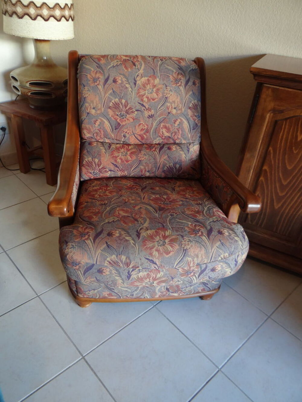2 Fauteuils et pouf de salon Meubles