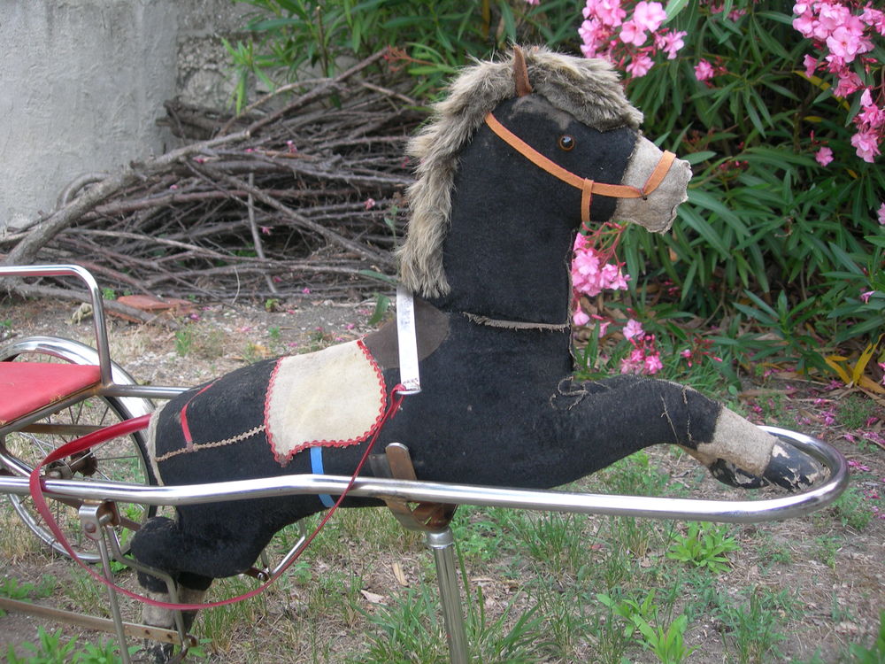 Sulky cheval ancien charrette &agrave; p&eacute;dales Jeux / jouets