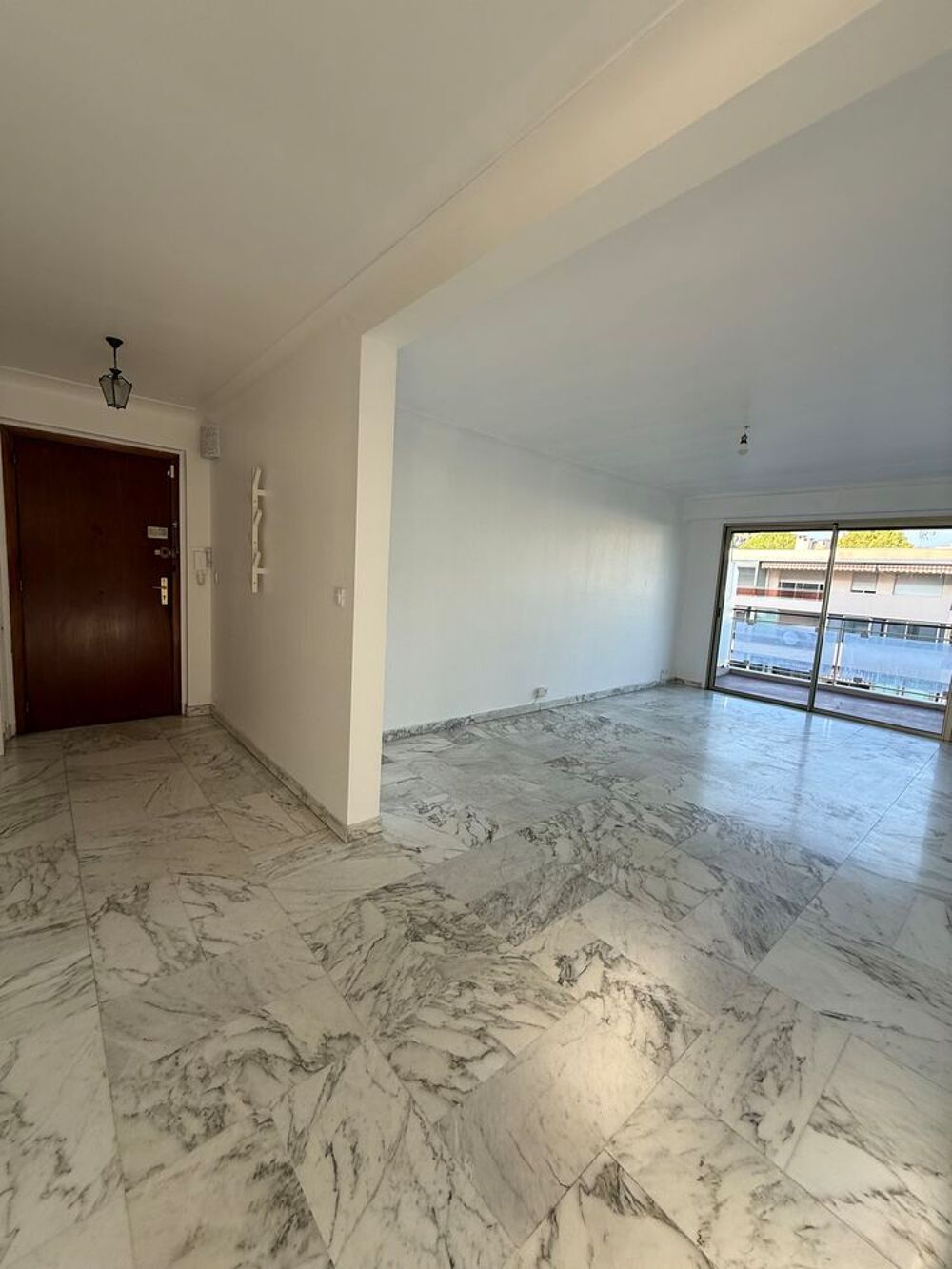 Vente Appartement T3 traversant lumineux avec ascenseur, parking ? LE CANNET Le cannet