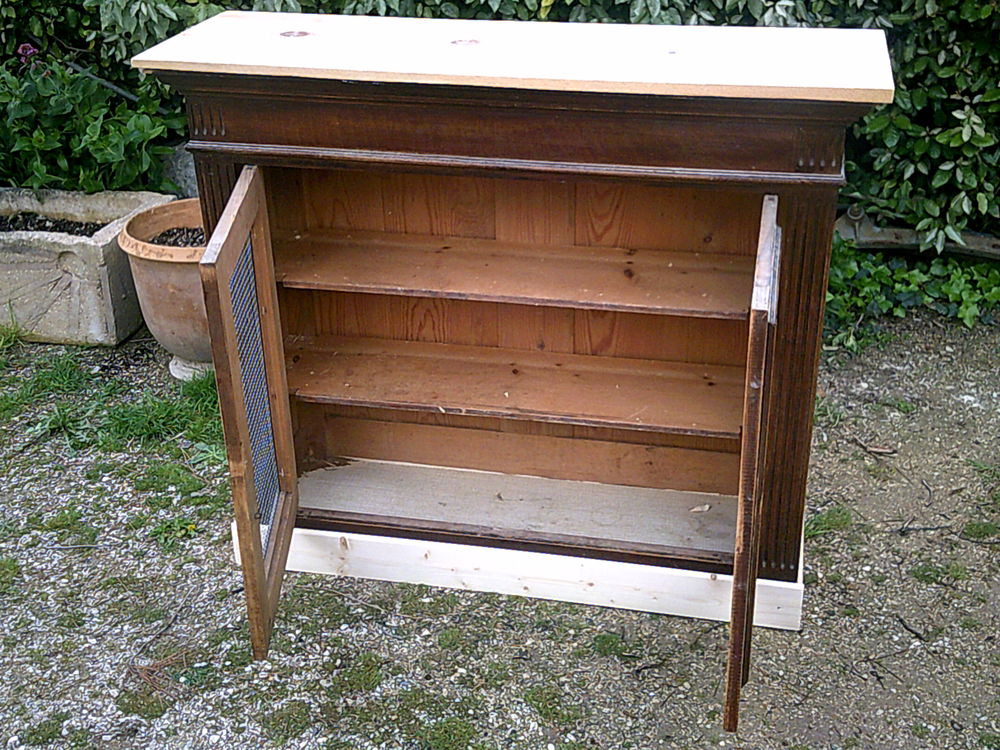 buffet bas portes grillag&eacute;es vintage Meubles
