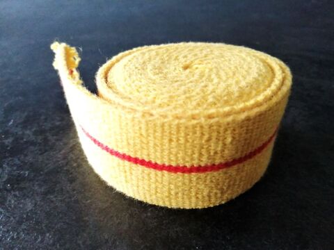Ceinture jaune Décathlon neuve Puteaux (92)