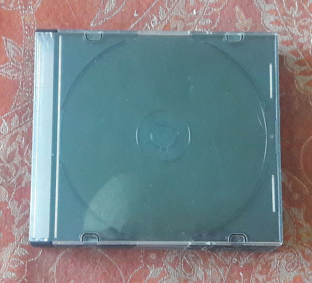 10 BOITIERS CD CD et vinyles