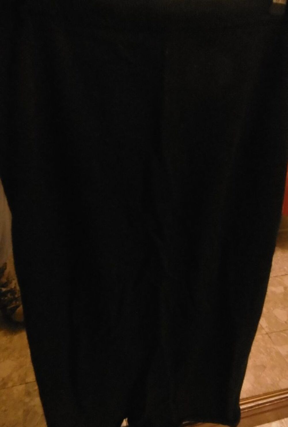 Jupe noire en laine Vêtements