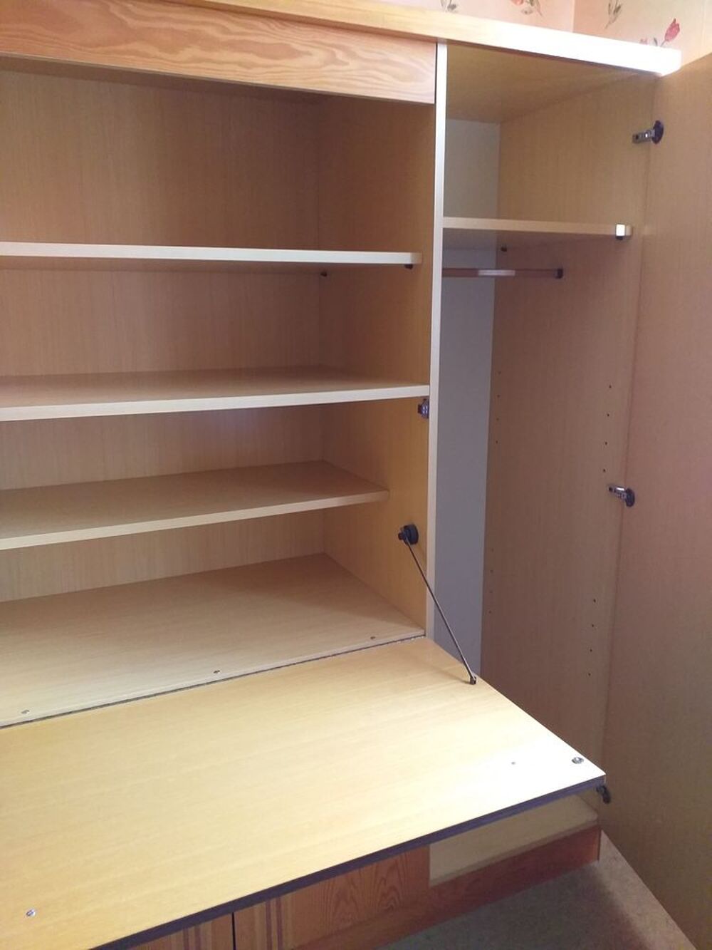 Biblioth&egrave;que secr&eacute;taire avec penderie et rangement en bois Meubles
