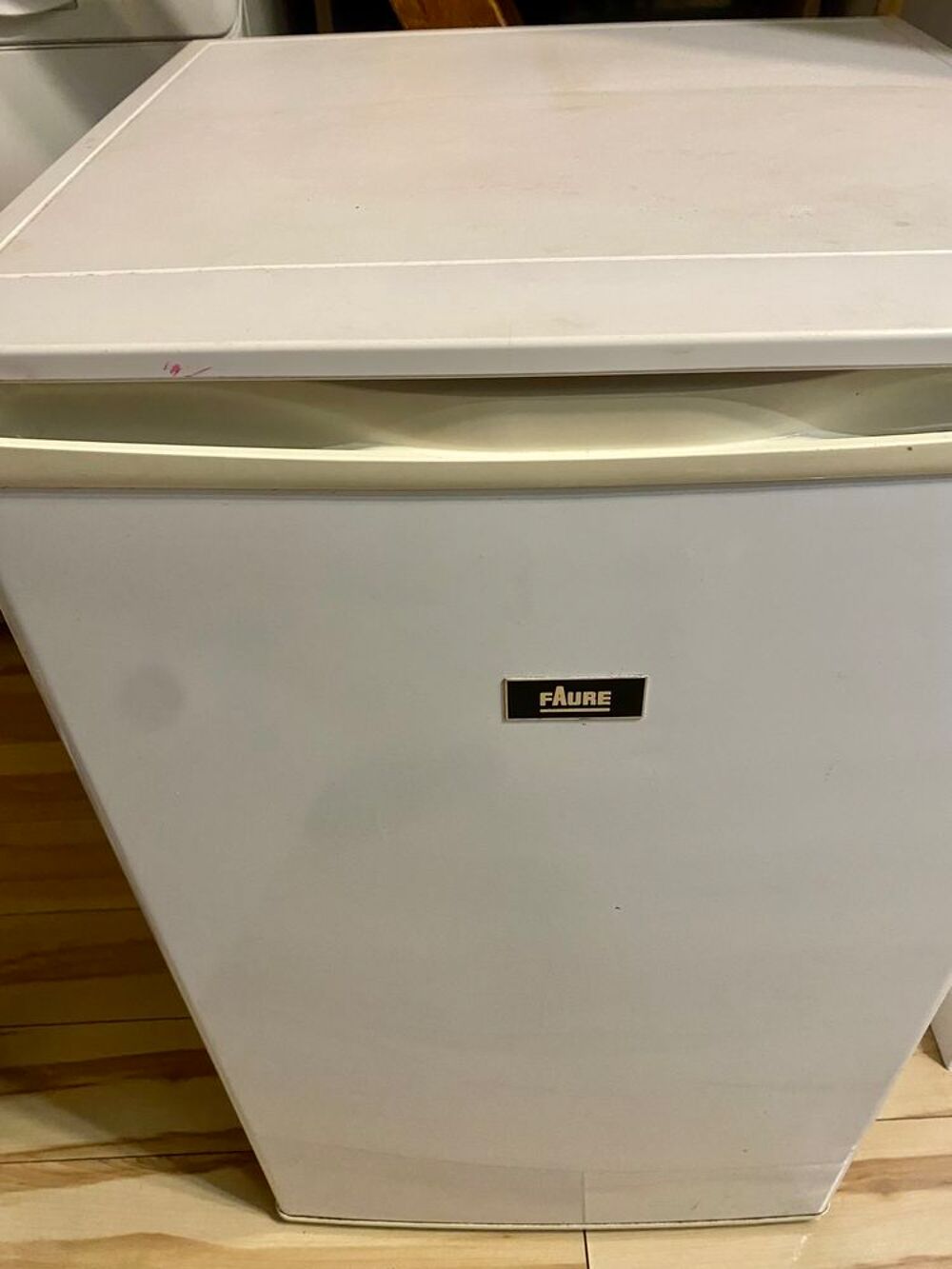 Mini frigo bon &eacute;tat. A retirer sur place Electroménager