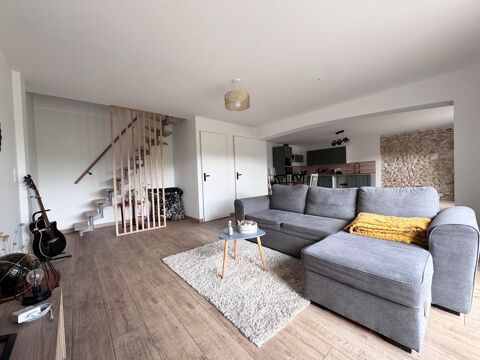   Maison 104 m� ? 3 chambres ? terrain 1000 m� ? St- Christoly Maison - 5 pi�ce(s) - 104 m�