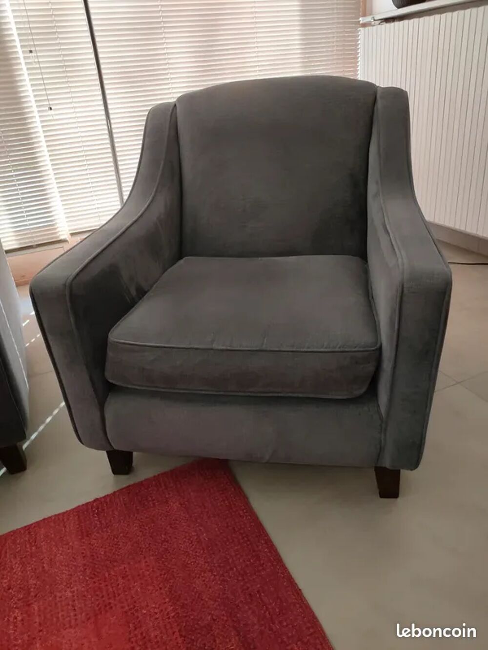Canap&eacute; + 1 fauteuil Meubles