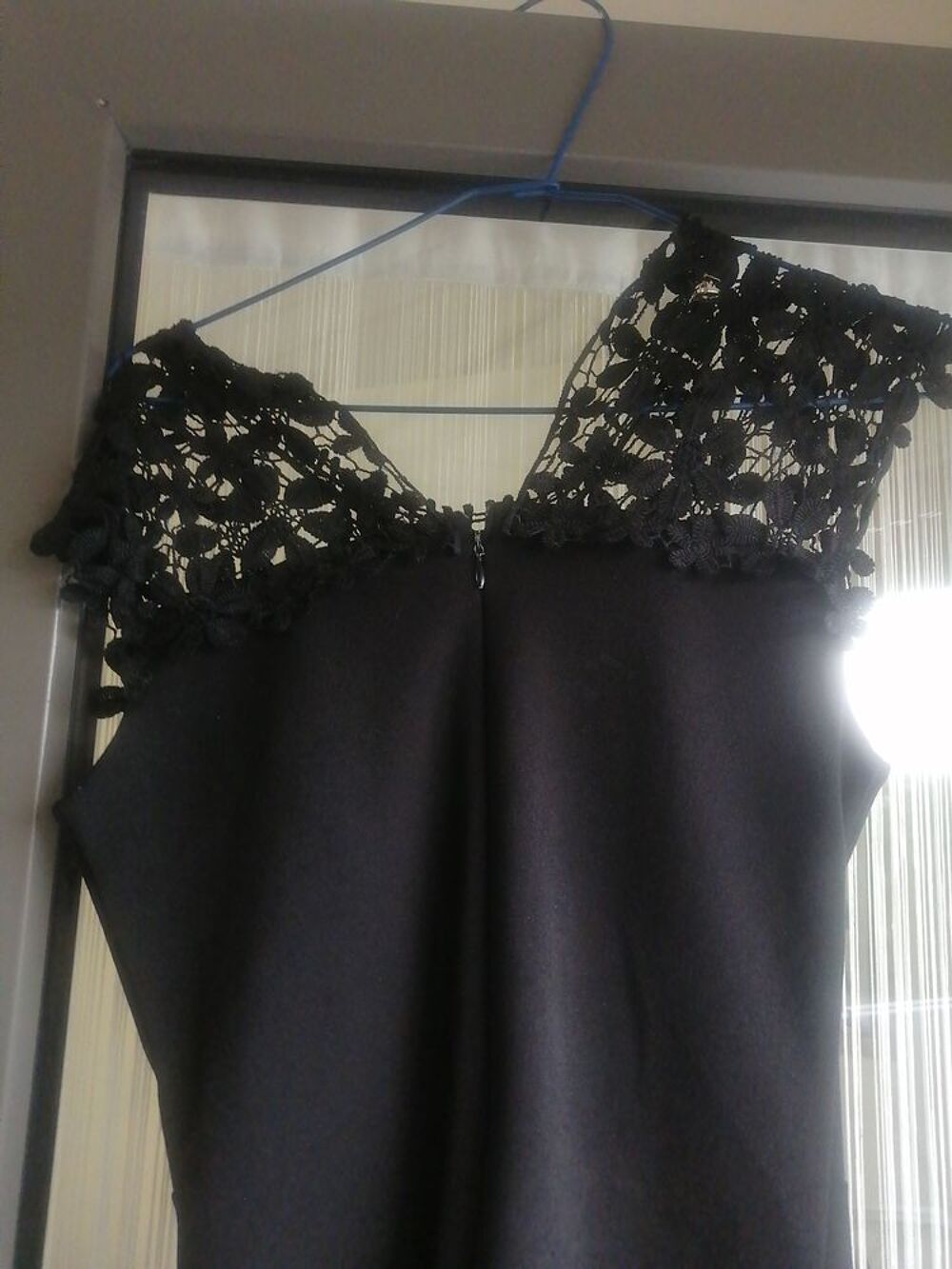 tr&egrave;s belle Combinaidon t 36/38 Vêtements