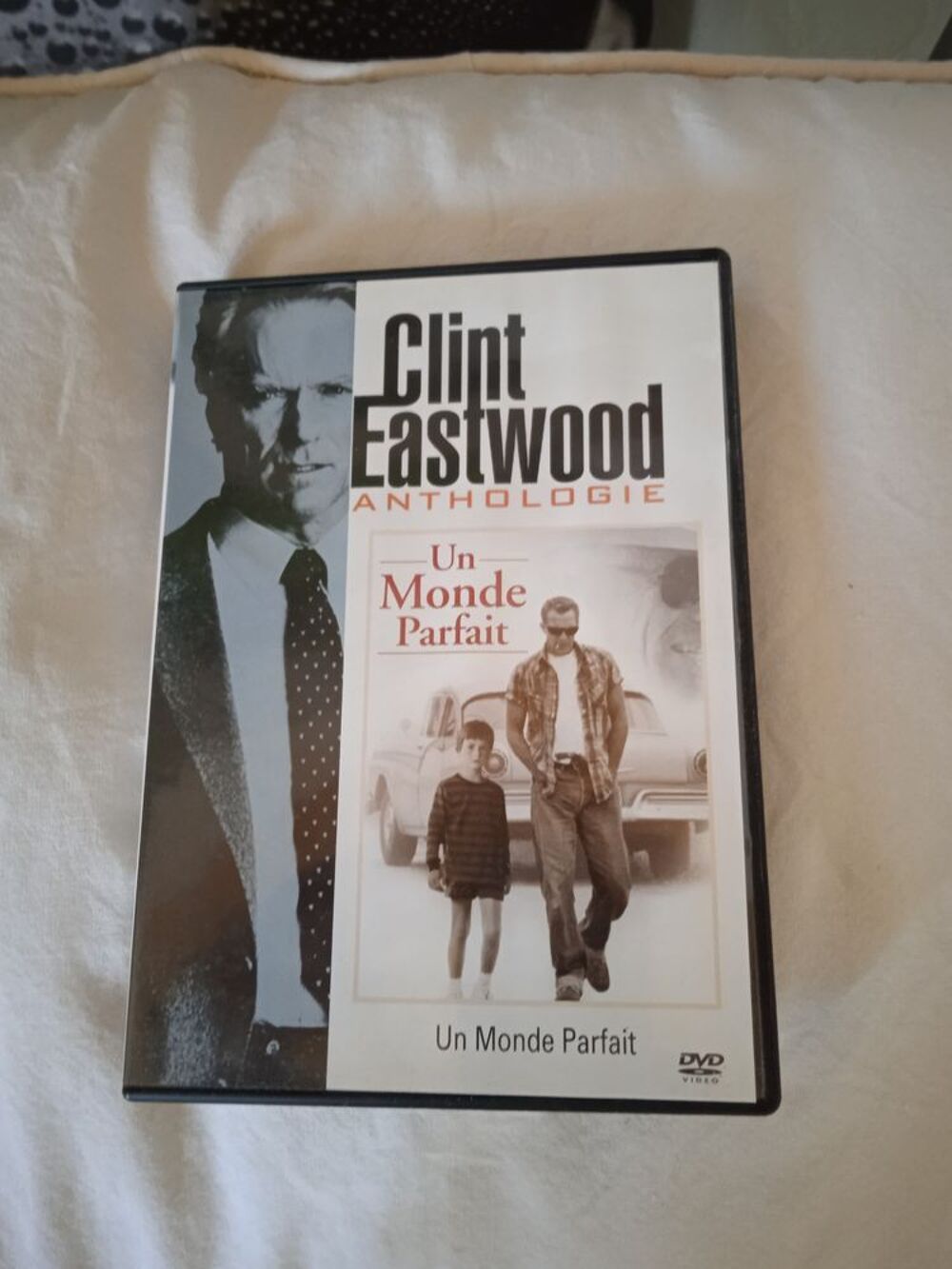 DVD Un monde parfait
1990
Excellent &eacute;tat
En Fran&ccedil;ais
Mult DVD et blu-ray