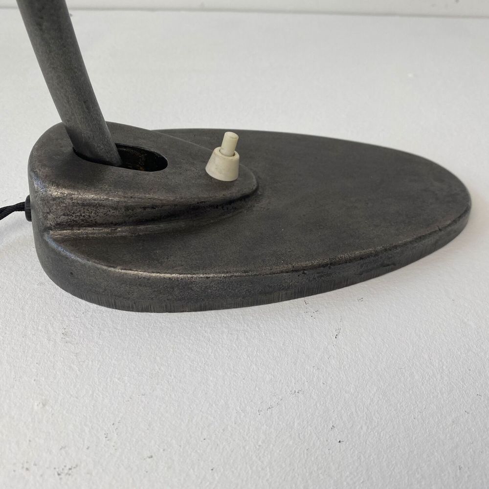 ANCIENNE LAMPE DE BUREAU INDUSTRIELLE BAUHAUS "&nbsp;JACOBUS&nbsp;" 1
Décoration