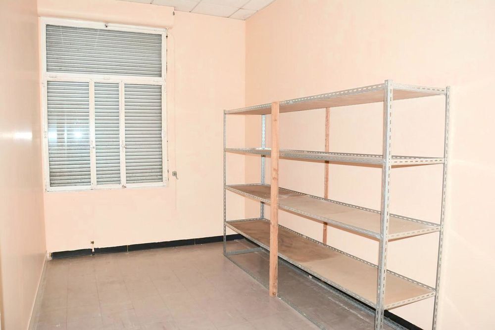 Location Parking/Garage Nombreux box dans b�timent en dur toutes dur�es d�s 45� Douarnenez