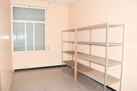  Parking / Garage  louer 2 m