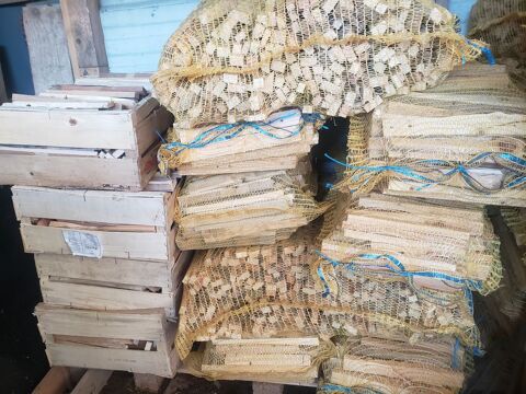 Buchette pour allumage po�le ,chemin�e. 5 Saint-Nicolas-de-la-Taille (76)