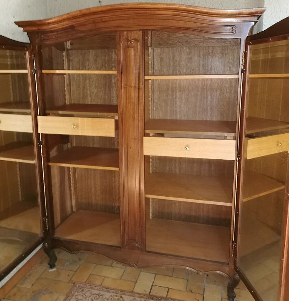 rande armoire bois style Louis XV Meubles
